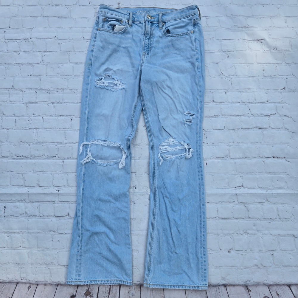 American Eagle High Waisted Flare Distressed Light Wash Jeans Size 8 Regular